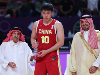 中国男篮，天上掉下个王俊杰？