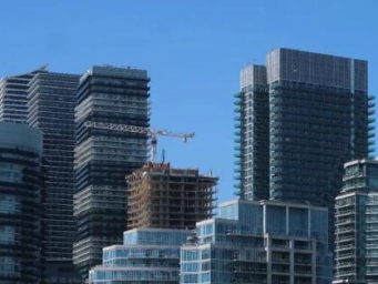 三季度还债潮“大考”在即，房企差异化穿越周期