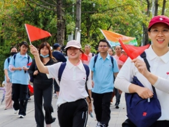 来宾600余人徒步践行公益！梧州、南宁即将接棒