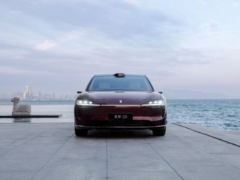 新款享界S9动态评测首发，“旗舰9系”实力全解析